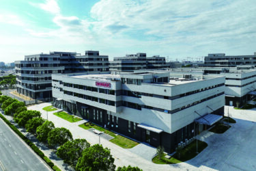 ローツェ、中国・上海に半導体・ライフサイエンス関連装置を製造する新工場が完成