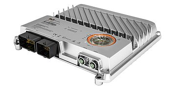 B&R、移動式機械向けのスタンバイモード搭載コンパクトコントローラ「X90 CP150」発売