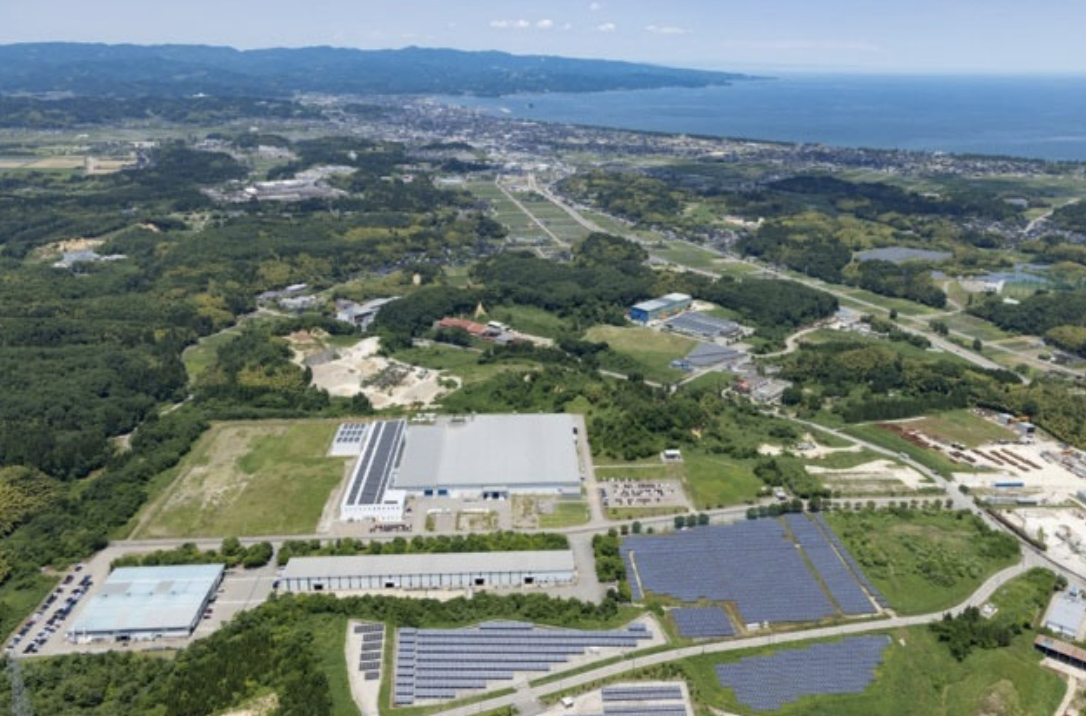 日本ゼオン、富山県氷見市の氷見二上工場で位相差フィルムの生産ライン増設 世界最大級3000mm幅生産へ