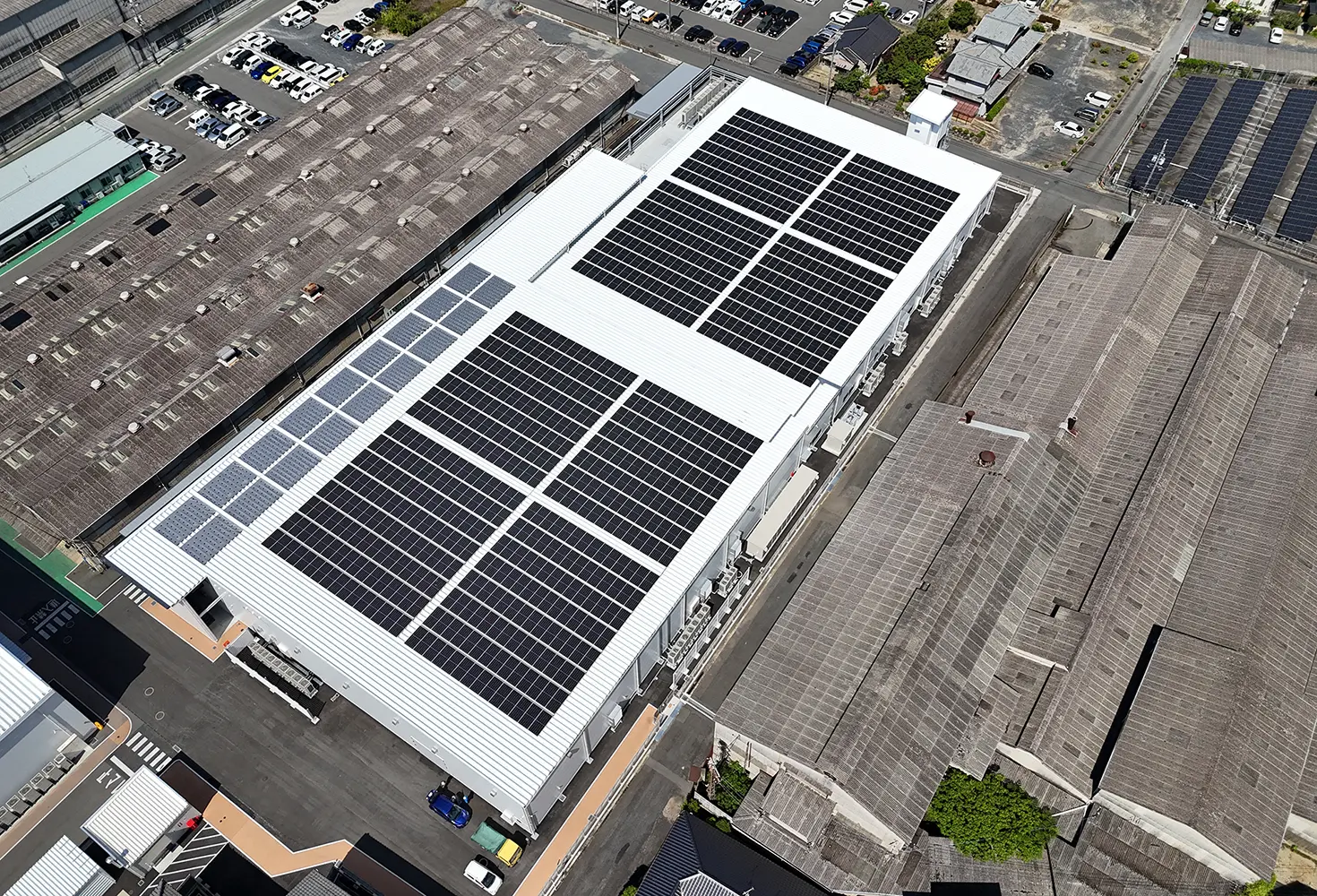 山善とDaigasエナジー、広島県府中市の北川鉄工所の新工場に太陽光PPAサービス開始