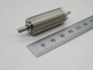 NSK、サービスロボットの触覚伝達装置向け減速機「バイラテラルギア」開発