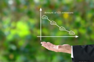 カナデン、脱炭素時代の競争力を高める「CO2削減認証制度」に関する解説記事を公開
