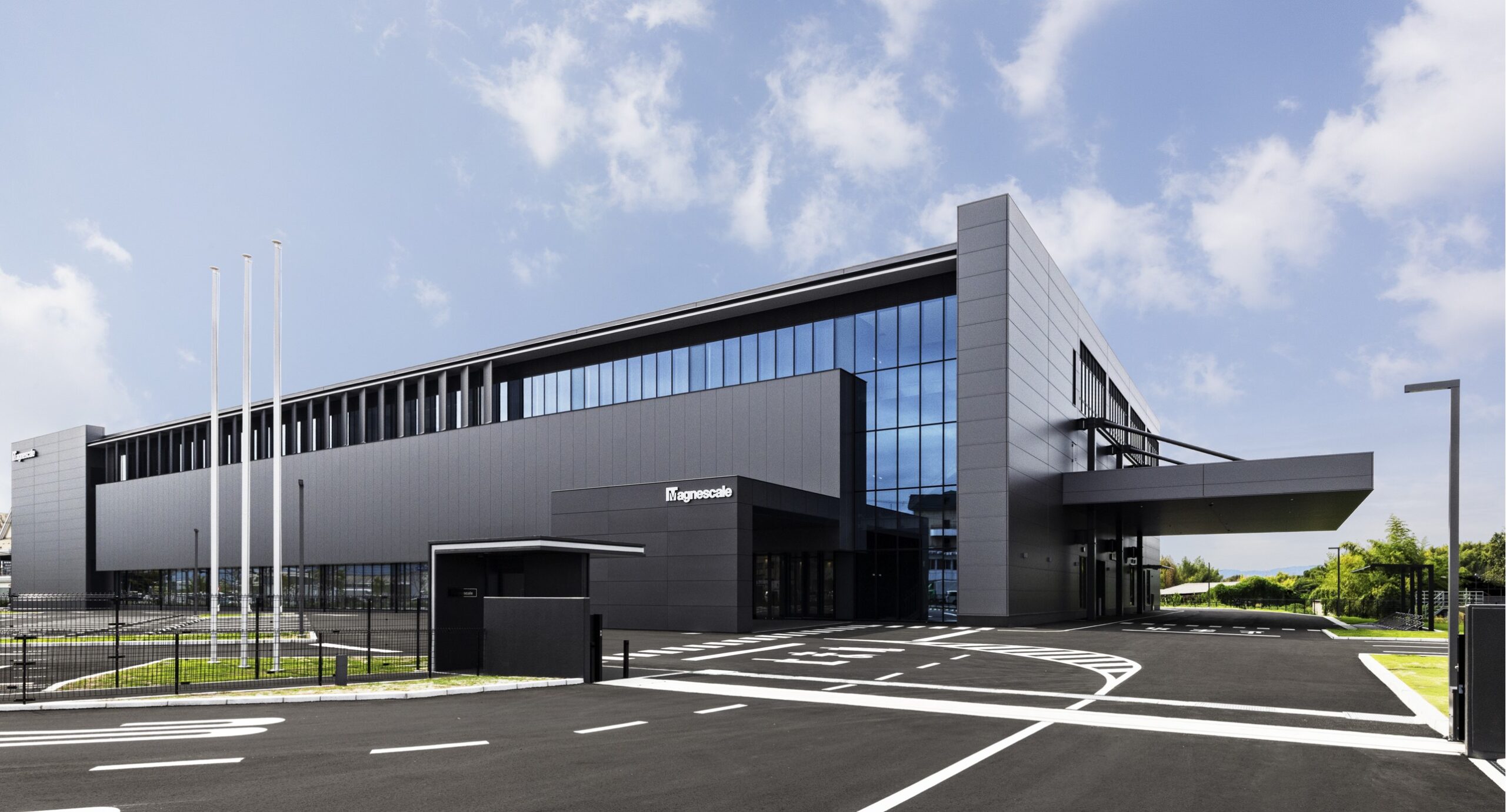 マグネスケール、奈良県大和郡山市に先端半導体向けレーザスケール新工場「奈良事業所」を稼働